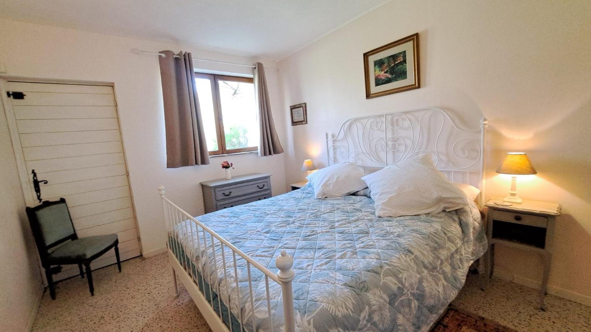 Chateau Du Fraissinet, 6 Gites Sleeping 2-8 Guests, Pool And River On Site La Tronche  Екстериор снимка