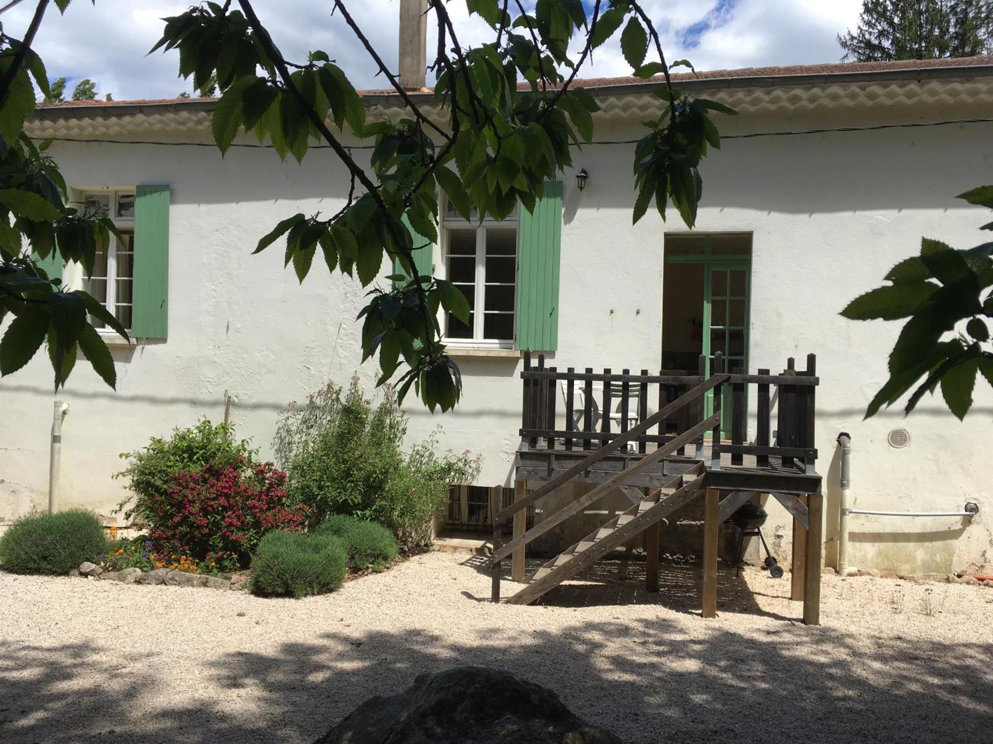 Chateau Du Fraissinet, 6 Gites Sleeping 2-8 Guests, Pool And River On Site La Tronche  Екстериор снимка