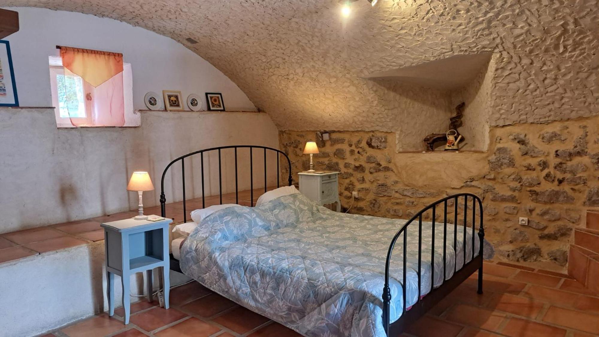 Chateau Du Fraissinet, 6 Gites Sleeping 2-8 Guests, Pool And River On Site La Tronche  Екстериор снимка